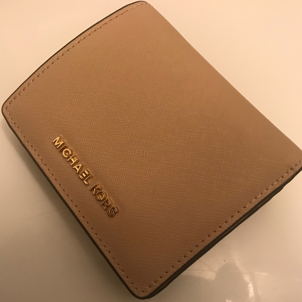 Michael Kors Jet Set card wallet